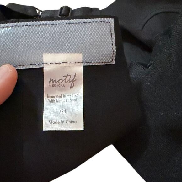 Motif nursing pumping bra in black zip up front adjustable back sz XS-Large - Picture 4 of 6